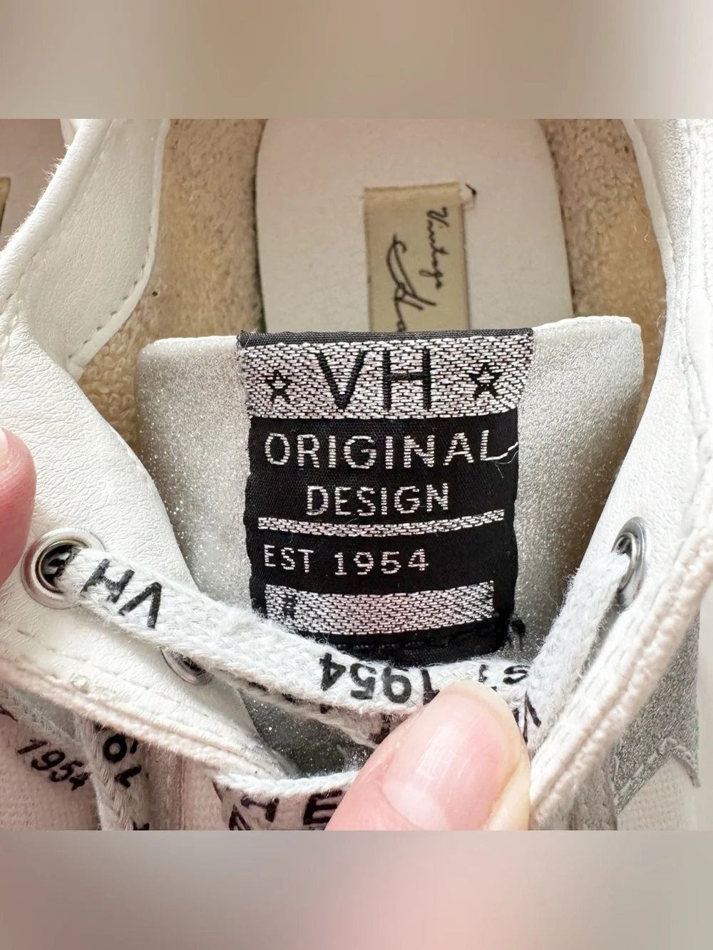 Vintage Havana AMAZE 5 Sneakers - Size 7.5